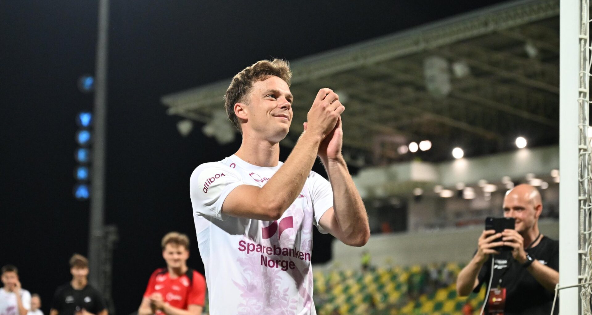 Sport, SK Brann | Elche skal ha mistet interessen for Branns Felix Horn Myhre