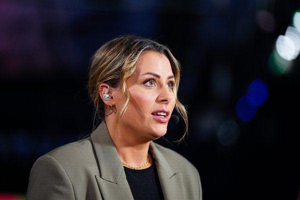 Wien, Østerrike 20241207. 
TV2 sin håndballekspert Nora Mørk i studio før hovedrunde i håndball-EM for kvinner mellom Danmark og Tyskland i Wiener Stadthalle.
Foto: Beate Oma Dahle / NTB