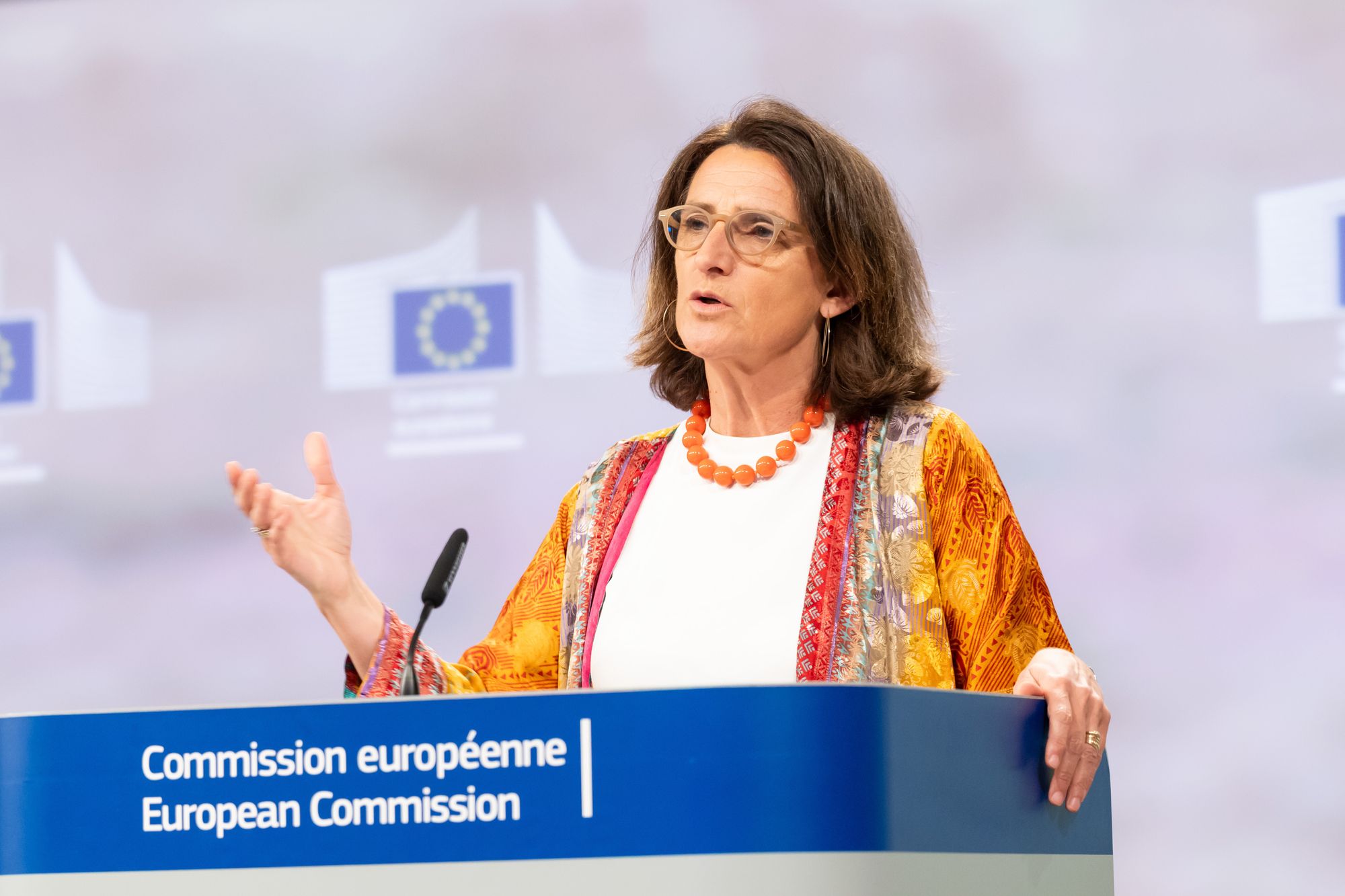 Teresa Riber, som er visepresident i EU-kommisjonen med ansvar for konkurranse, la frem nye regler for statsstøtte.