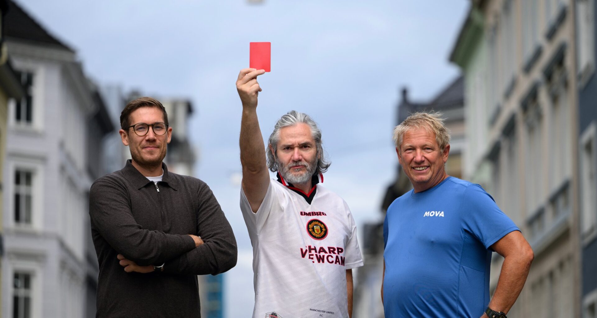 Politikk, Møhlenpris | Lokalpolitikere i Bergen møtes til fotballkampen Posisjonen mot Opposisjonen