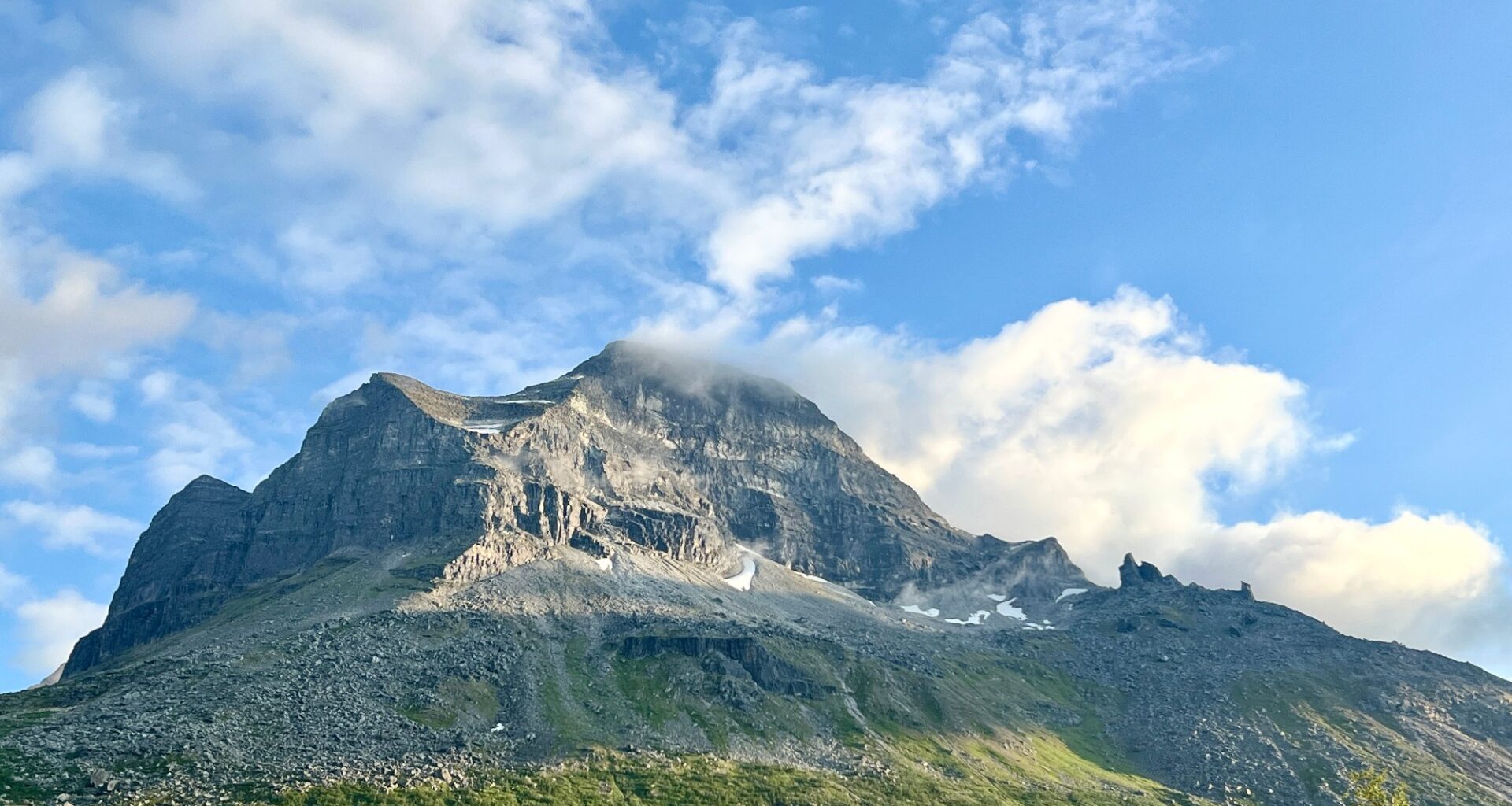 Skarfjellet, Innerdalen | Fjellet har beveget seg fire meter