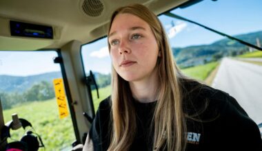 Nytt elevliv i Lom - Jertru (17) lada opp med traktortreff