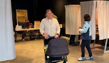 Forhåndsstemming i Ålesund: Kø og mange velgere