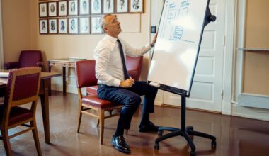 Stoltenberg ut mot Listhaugs budsjett: