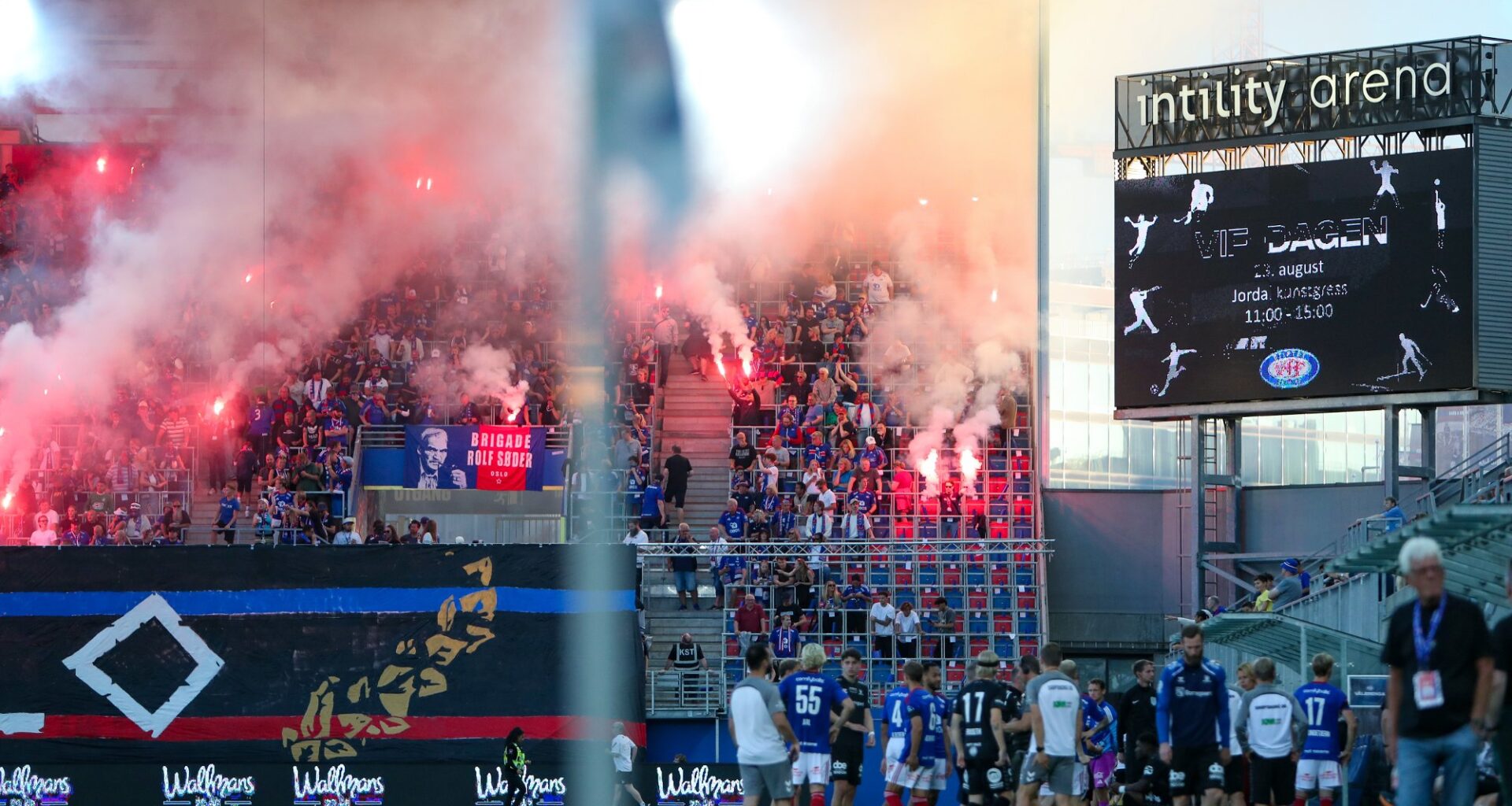 Fotball, Vålerenga | Vålerenga straffes med stengte tribuner: – Vi må lære av denne saken