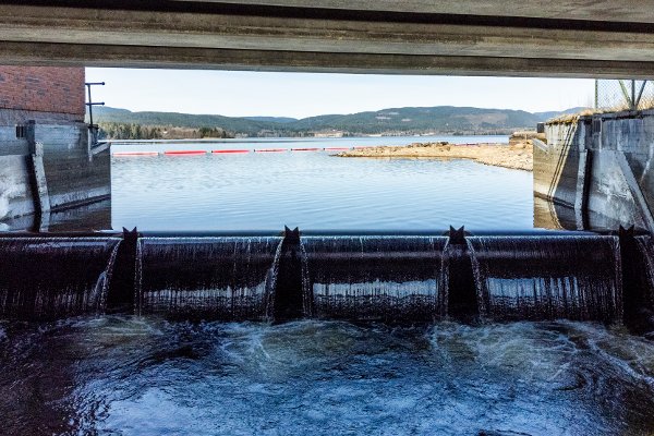 Oslo 20220425. 
Vannstanden i Maridalsvannet, som er drikkevann for de fleste av Oslos innbyggere, er nå så lav at kommunen ber innbyggerne i hovedstaden om å redusere på vannforbruket.
Foto: Håkon Mosvold Larsen / NTB