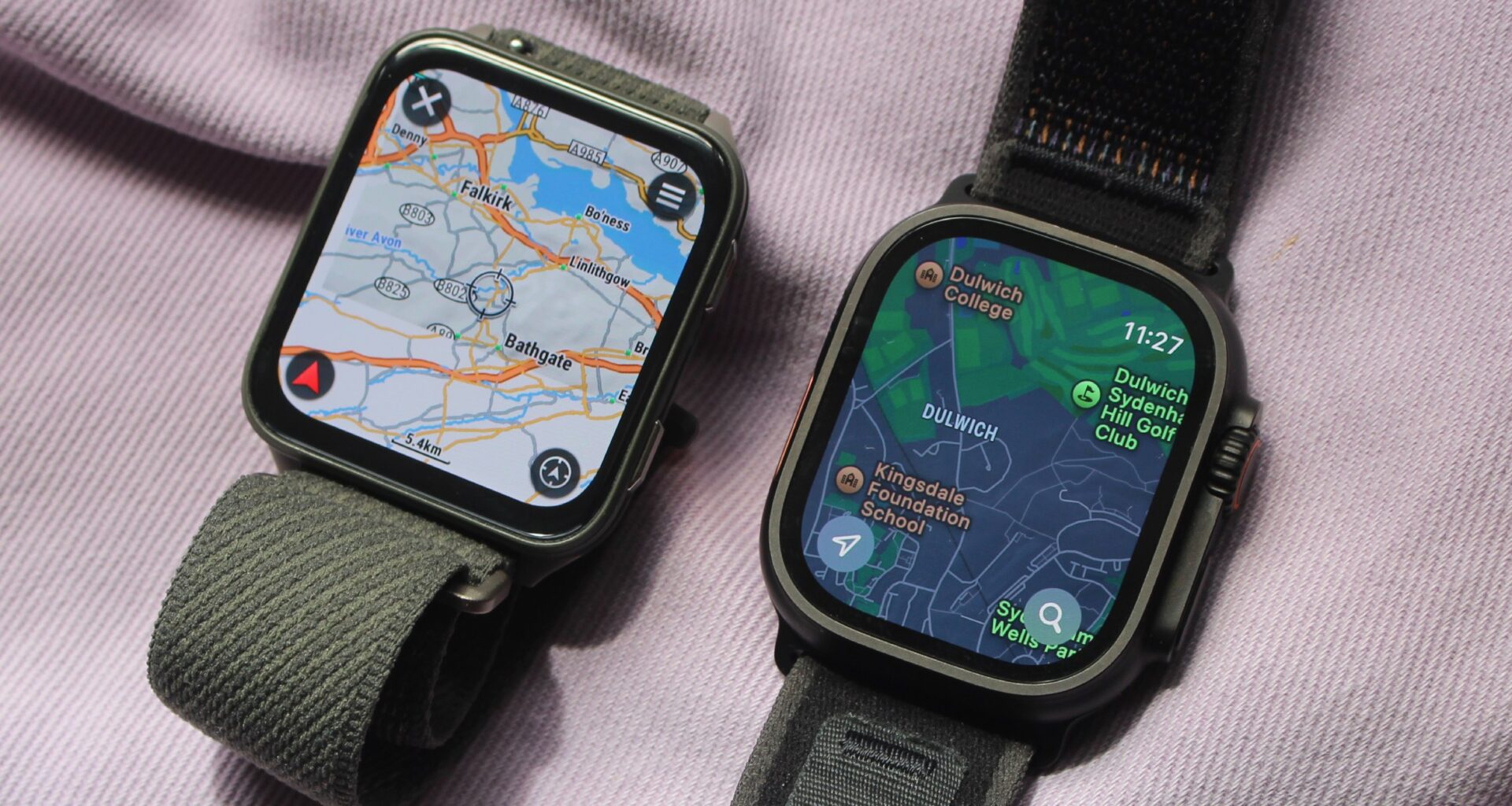 Garmin Venu X1 sammen med Apple Watch Ultra 2