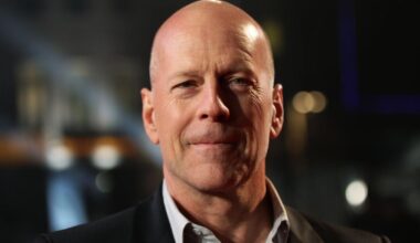 Bruce Willis' kone: – Hjernen svikter ham