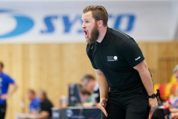Tysvær 14092014 Frakkagjerd Håndballkamp i 1. div Haugaland Håndball vs. Fjellhammar. HHK-trener Kristoffer Froestad