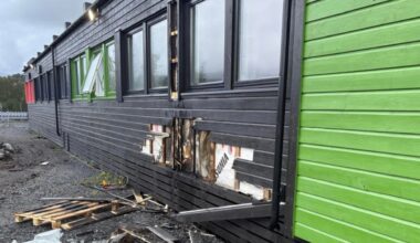 Stord, Brann | Rykker ut etter melding om åpne flammer på skole på Stord