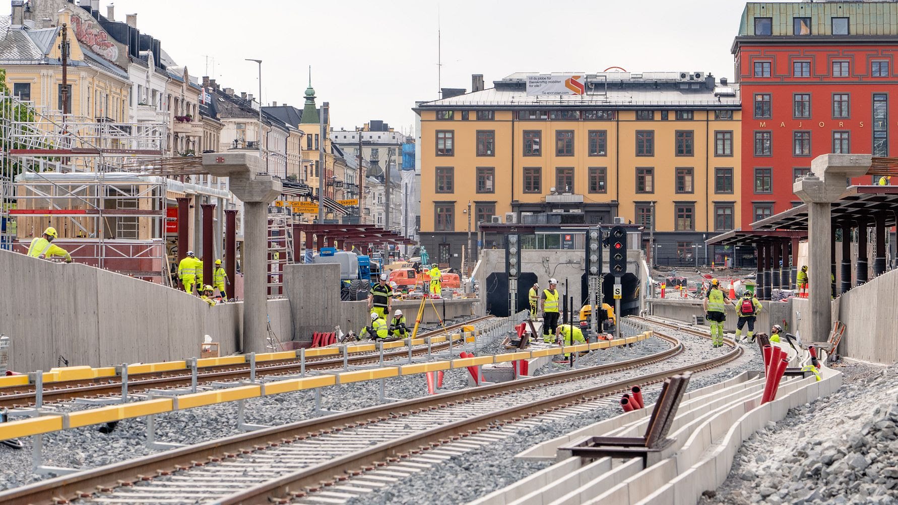 T-bane, Holmenkollbanen | Nå kan T-banen passere den populære stasjonen