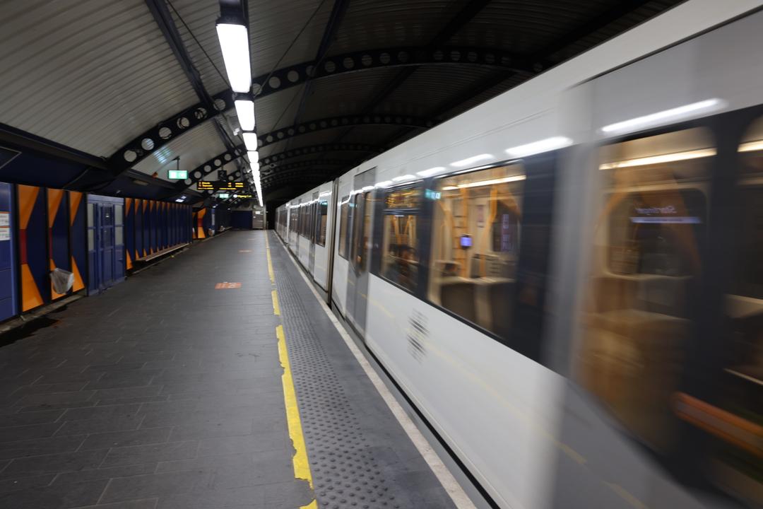 Oslo dropper T-banevogner fra spansk leverandør