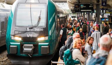 Jente besvimte på stappfullt tog: – Skammelig, sier vitne