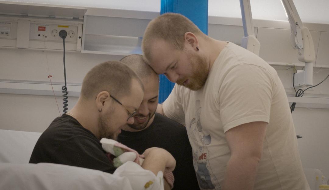 Filmanmeldelse «Tre fedre»: Tre menn og en baby - VG