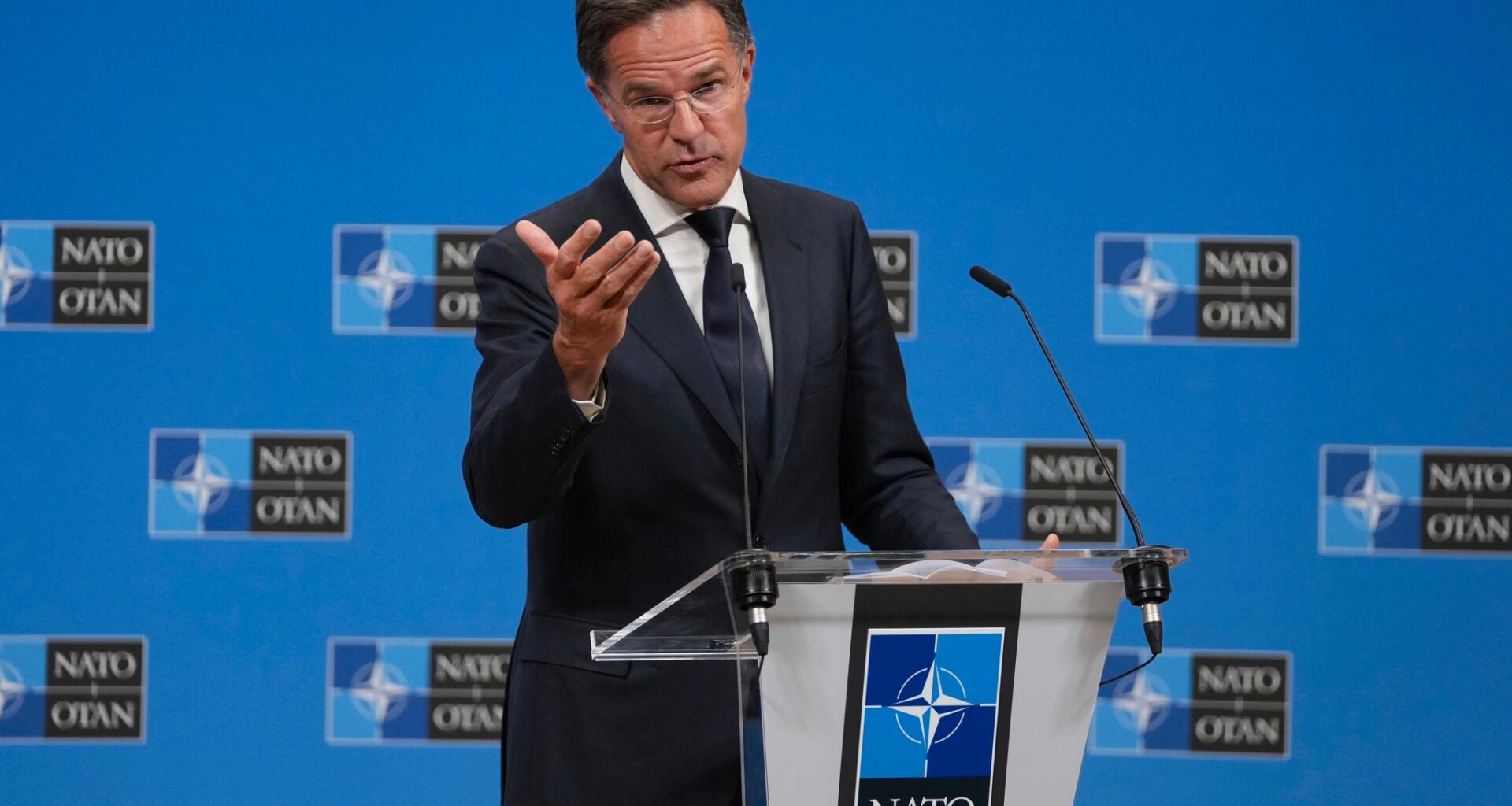 Natos generalsekretær Mark Rutte tøtter USAs president Donald Trumps uttalelse om at Nato-land kan skyte ned russiske luftfartøy i alliansens luftrom hvis nødvendig.