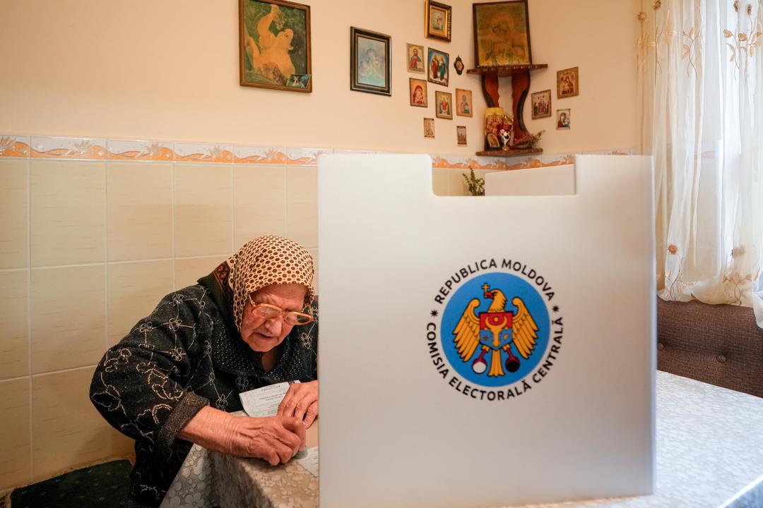 Det går mot klar valgseier for det EU-vennlige regjeringspartiet i Moldova