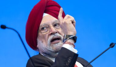 Indias oljeminister ut mot USA: – Kunne ikke vært fjernere fra sannheten