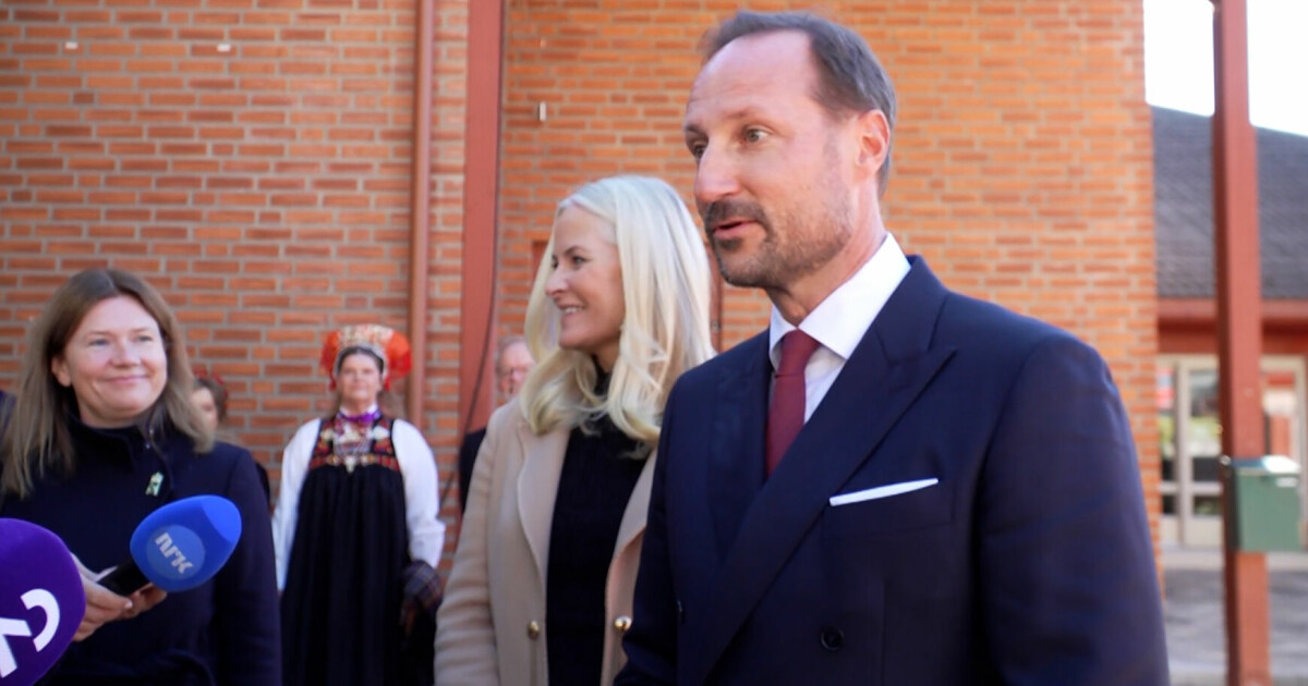 Kronprinsparet fortsetter det offisielle programmet under Høiby-rettssaken
