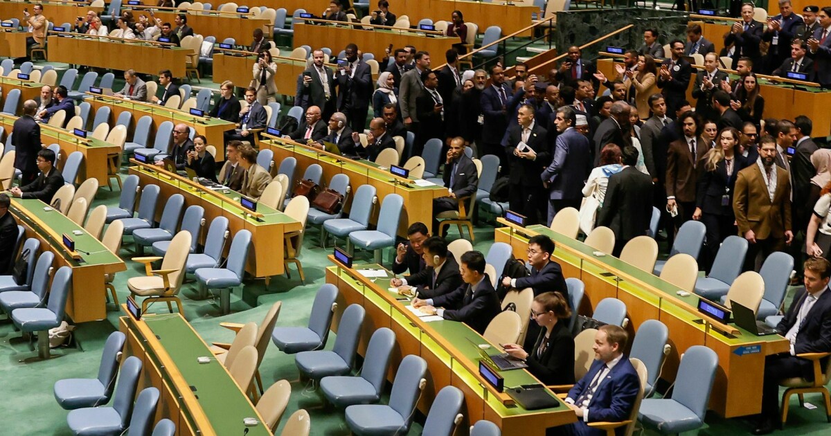 Flere forlot salen da Netanyahu skulle tale i FN