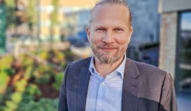 Aslak Sira Myhre (52) er ansatt som konserndirektør for kommunikasjon, samfunnskontakt og strategi i Lyse.