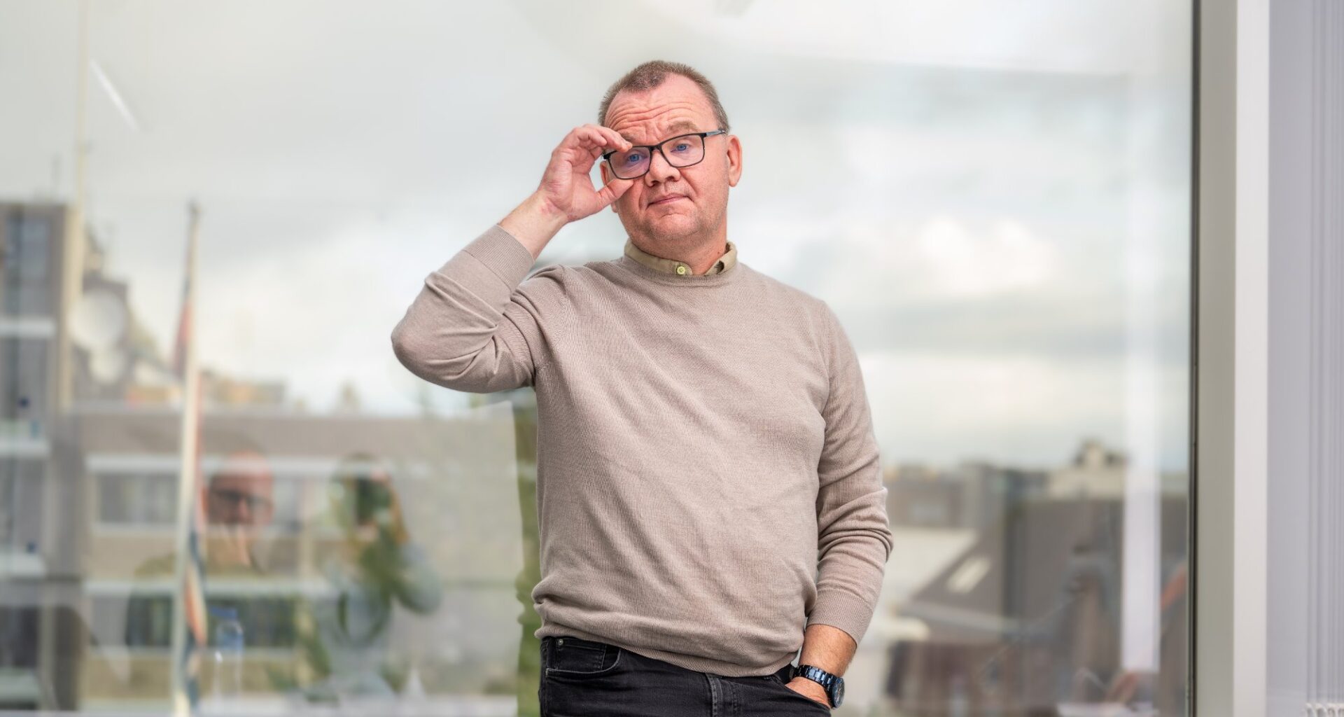 Anbudsskandalen, Tromsø kommune | Møte for lukkede dører: Trekker seg