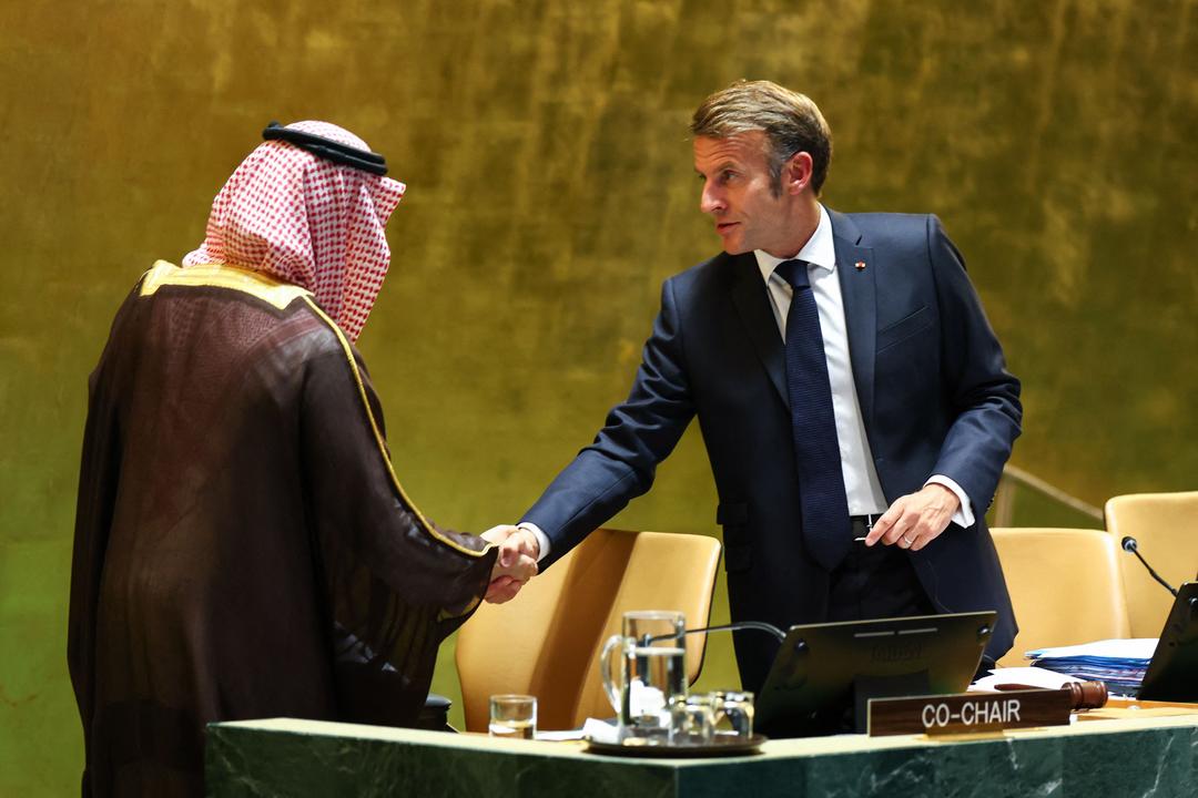 Frankrike anerkjenner Palestina