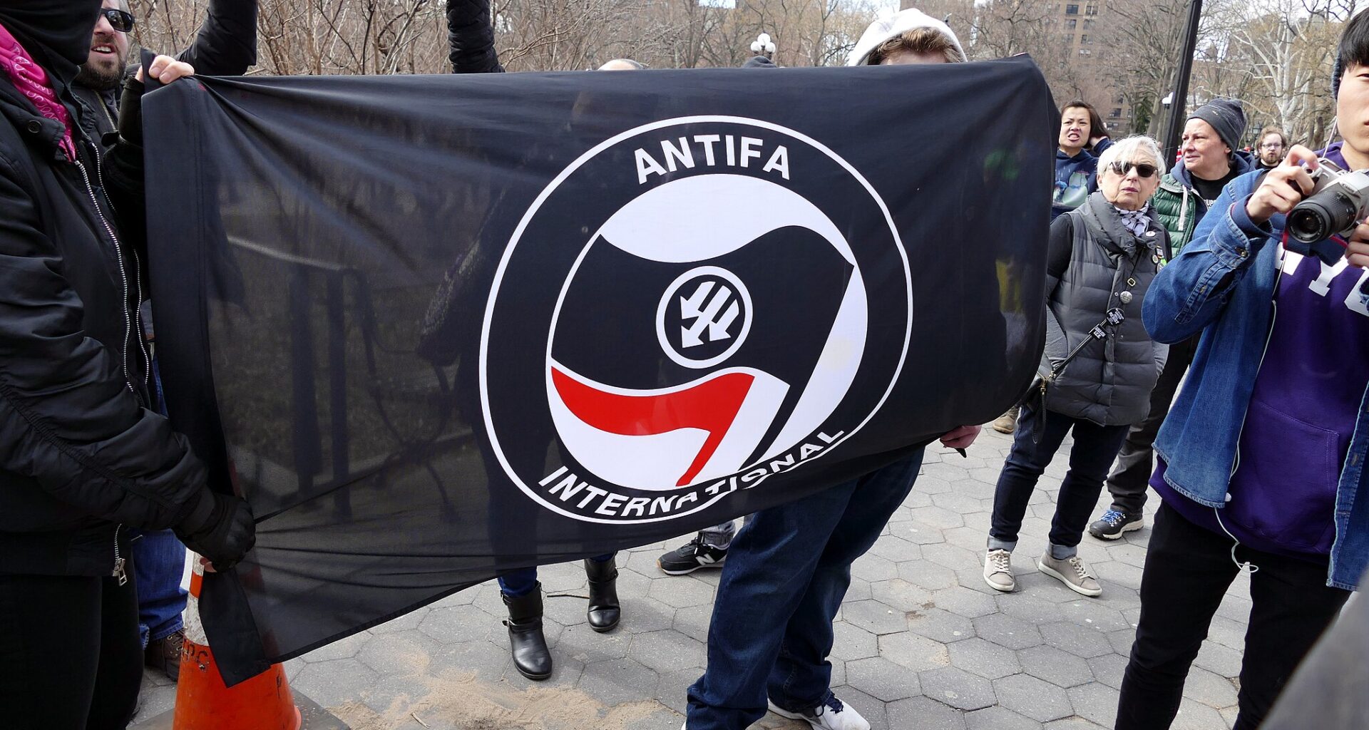 Trump utpeker ANTIFA som terroristorganisasjon