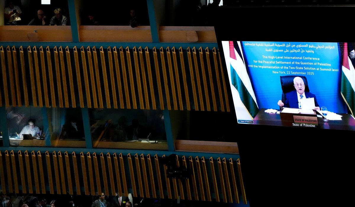 Palestinas president ber Hamas legge ned våpnene