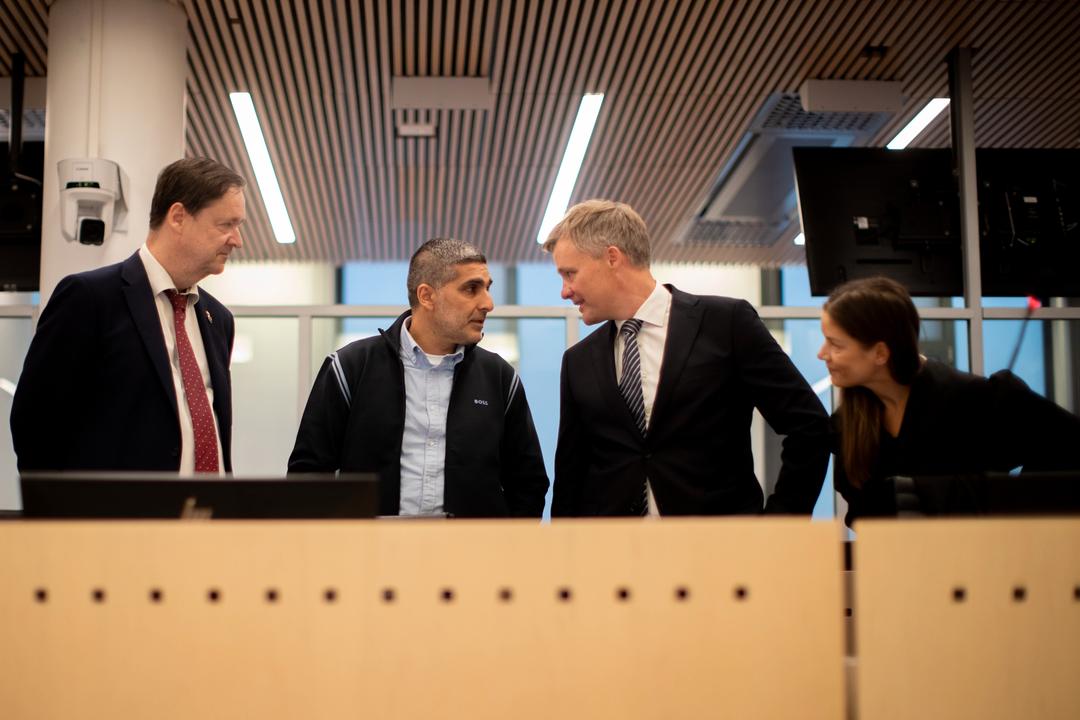 Arfan Bhatti i retten. Forsvarer lanserer alternativ teori.