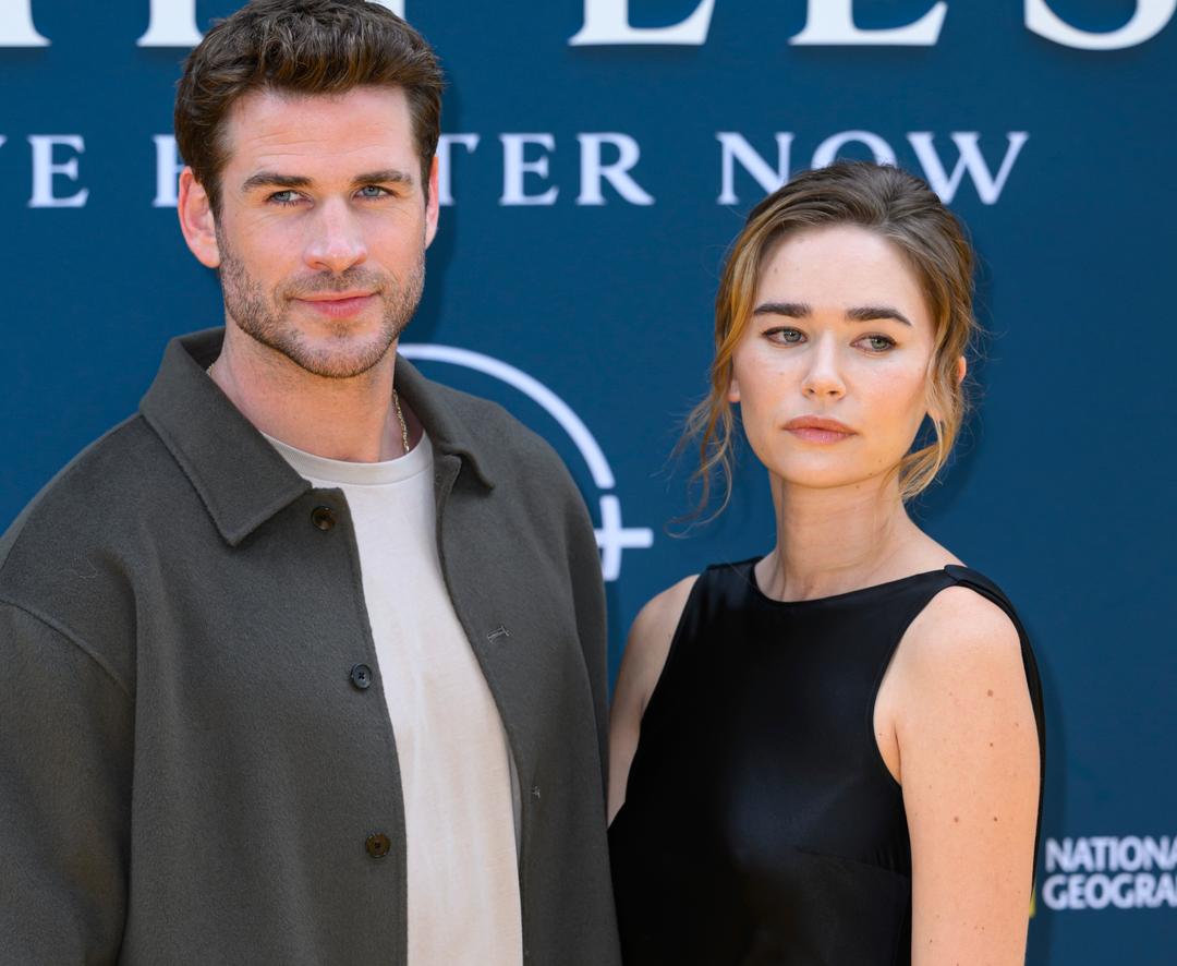 Liam Hemsworth er forlovet