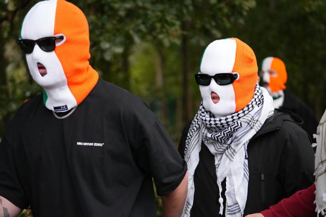 Retten i London avviser terrorsiktelse mot medlem av rapgruppen Kneecap