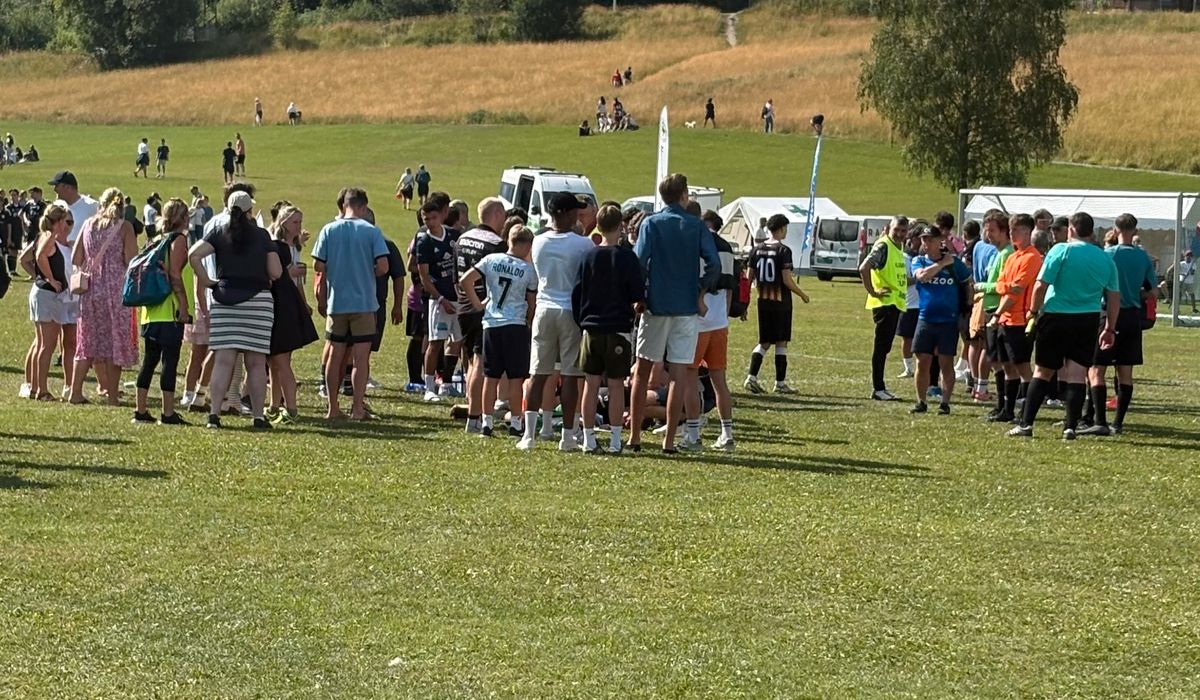 Fotball­dommer fratatt autori­sasjonen: – Det neste kretsen hører fra meg blir fra min advokat - adressa.no