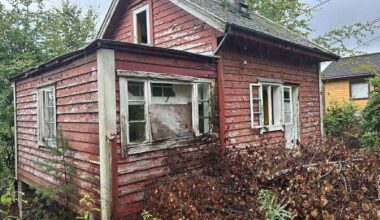 Brann, Utrykning | Brann i falleferdig hus: – Lek med lighter