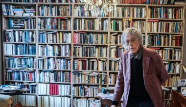 Anmeldelse siste roman Dag Solstad: «Endelig! Lykken.»: Mester Solstad!