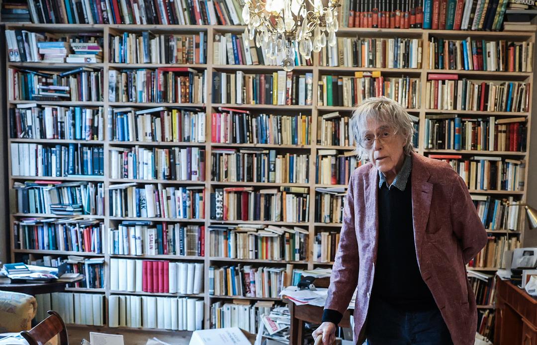 Anmeldelse siste roman Dag Solstad: «Endelig! Lykken.»: Mester Solstad!