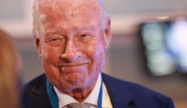Carl I. Hagen tror Erna varsler avgang om noen dager