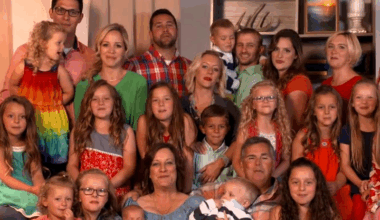 Tre døde og fem skadet i bilulykke