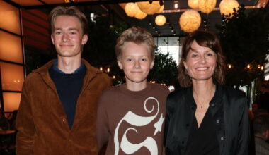 Kjendisene strømmer til Folketeateret for «The Book of Mormon»-premiere
