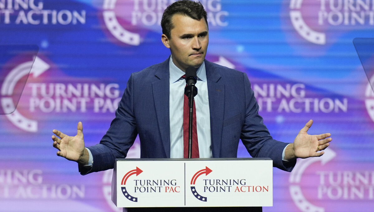 Charlie Kirk skutt under arrangement