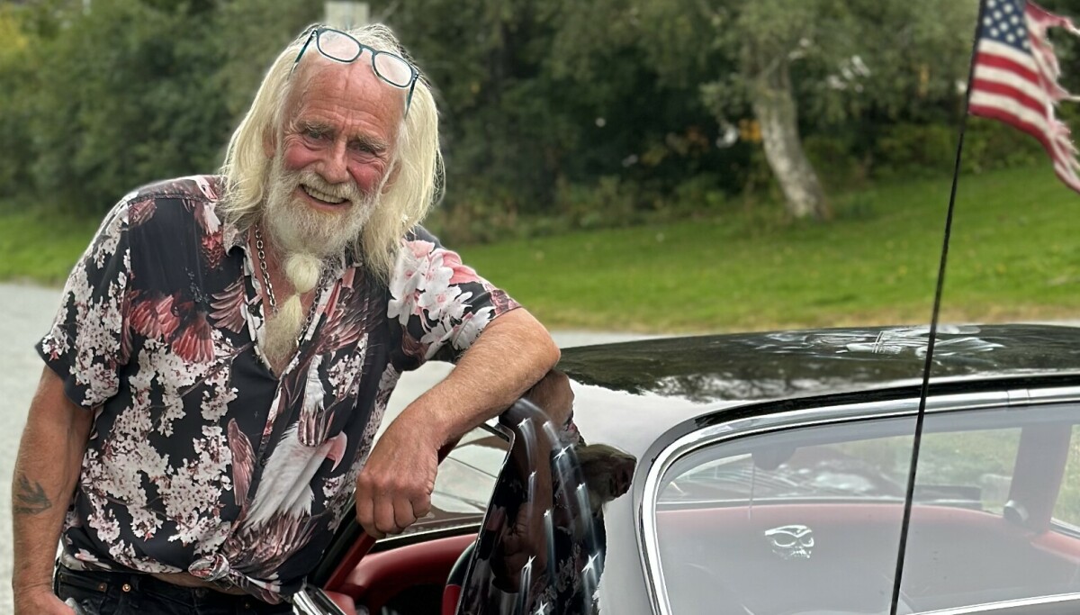 Edgar (71) vekker oppsikt: Penis-stunt ble for drøyt