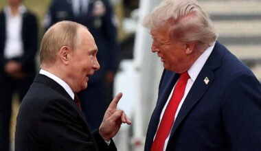 - Gir etter for Putin