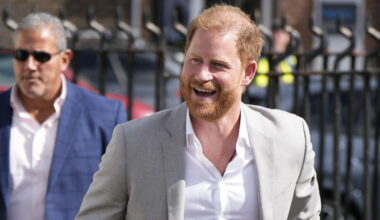 Prins Harry angrer ikke på omstridt selvbiografi «Spare»: