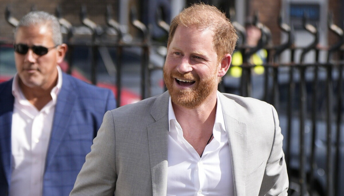 Prins Harry angrer ikke på omstridt selvbiografi «Spare»: