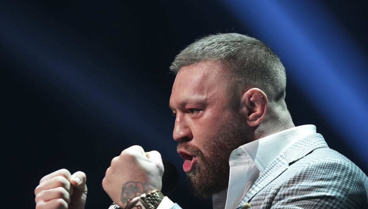 Får ellevillt betalt for å slåss ved Det hvite hus