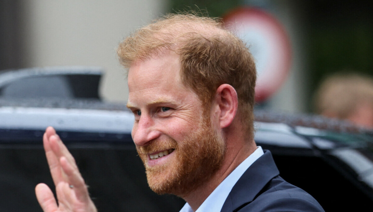 Prins Harry avviser påstander om formelt møte med Kong Charles
