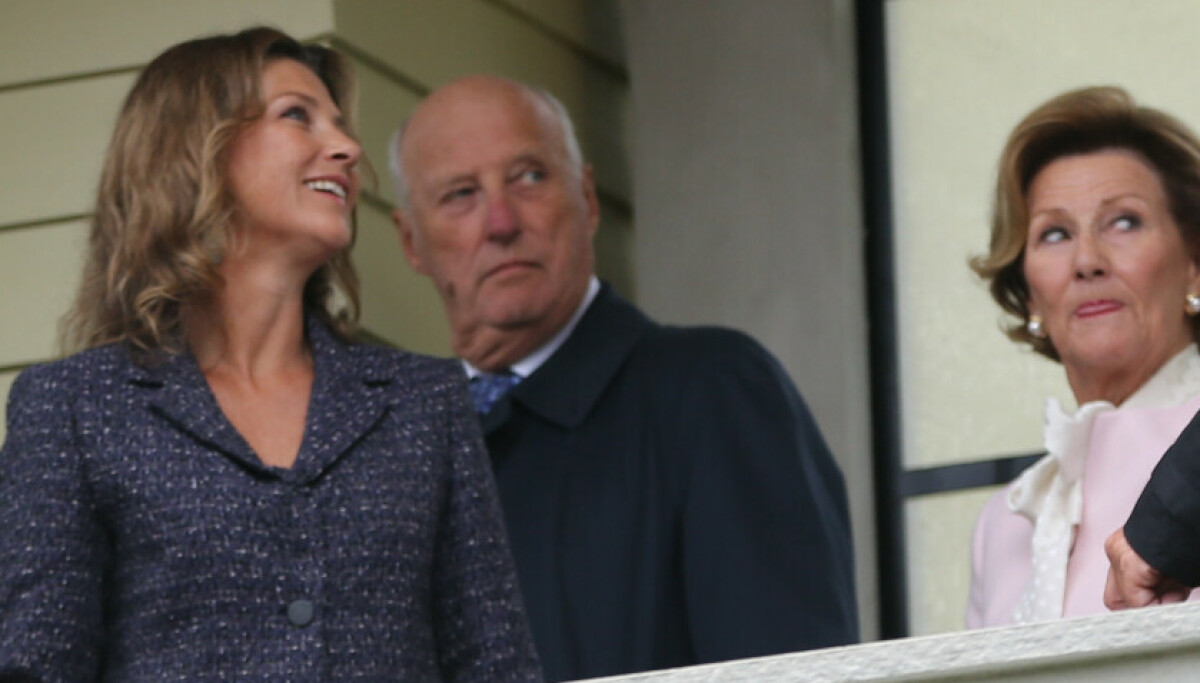 Dronning Sonja bryter tausheten om Netflix-dokumentaren om Märtha Louise