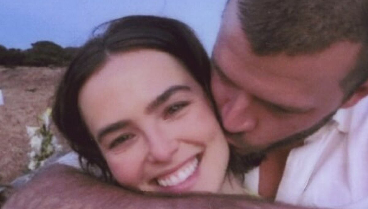 Zoey Deutch og Jimmy Tatro holdt forlovelsen hemmelig i tre måneder