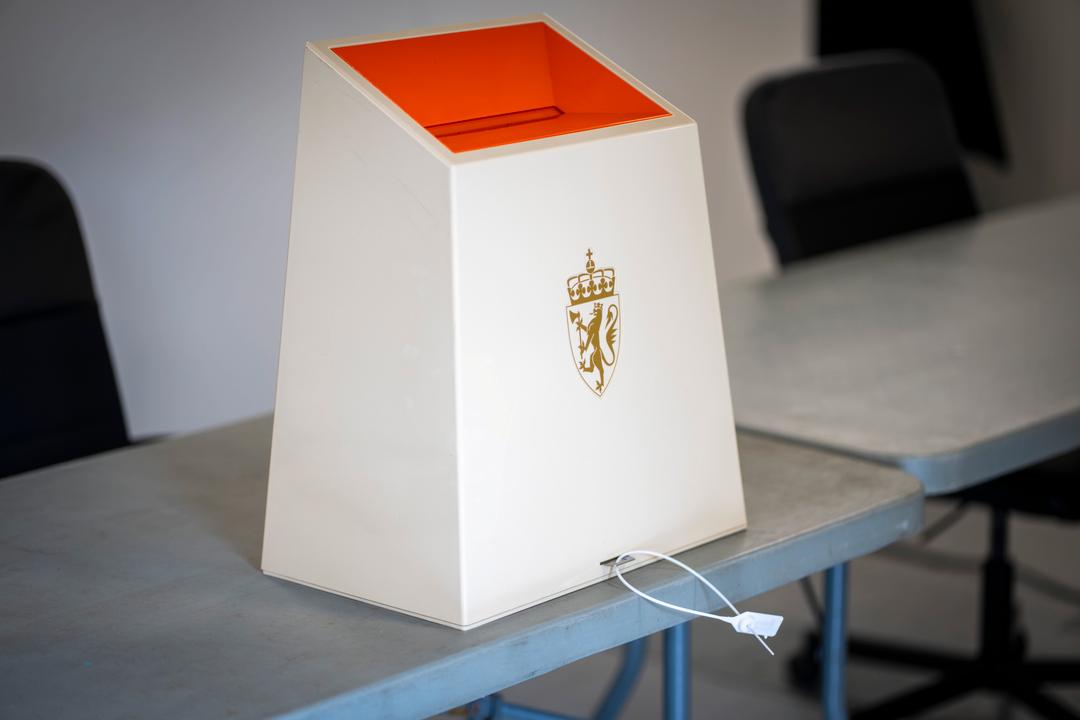1,9 millioner velgere har forhåndsstemt i årets valg