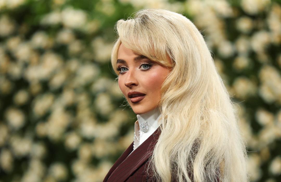 Sabrina Carpenter forsvarer sitt seksuelle innhold