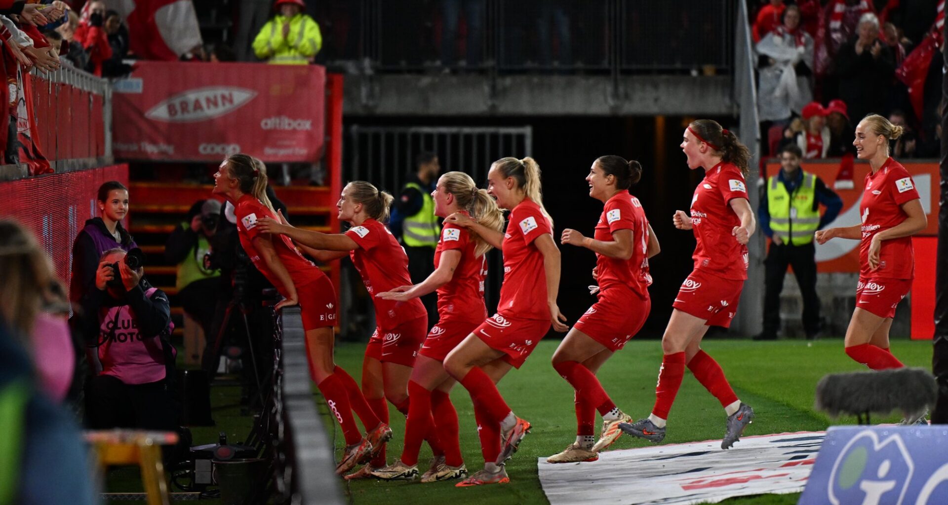 SK Brann, Debatt | Å slå United var enormt, det var likevel noko anna som fekk tårene til å trilla